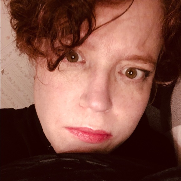 Meet your Posher, Amy - Picture 1 of 3